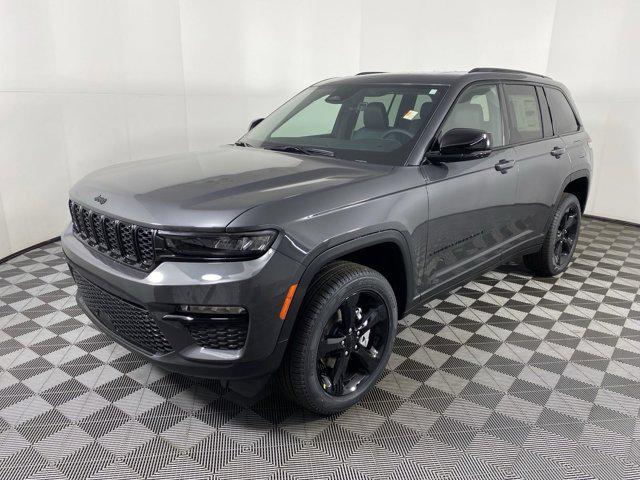 new 2025 Jeep Grand Cherokee car, priced at $46,196