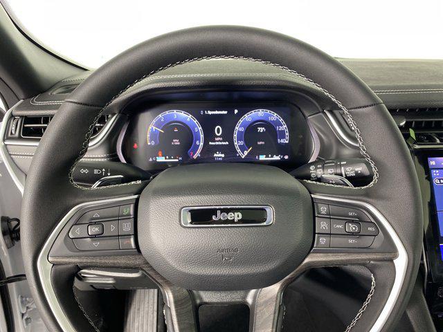 new 2025 Jeep Grand Cherokee car, priced at $45,376
