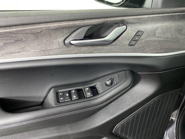 new 2025 Jeep Grand Cherokee L car, priced at $46,353