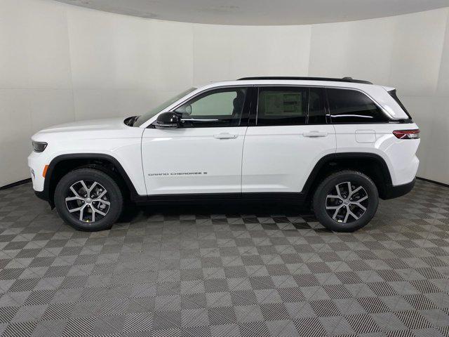 new 2025 Jeep Grand Cherokee car, priced at $41,715