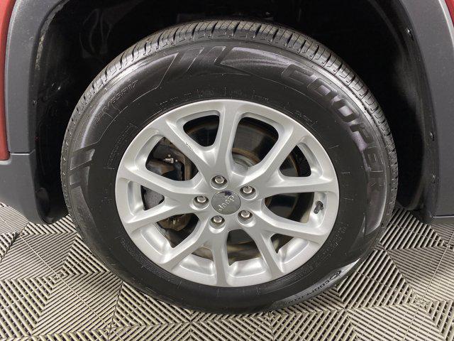 used 2014 Jeep Cherokee car, priced at $9,300