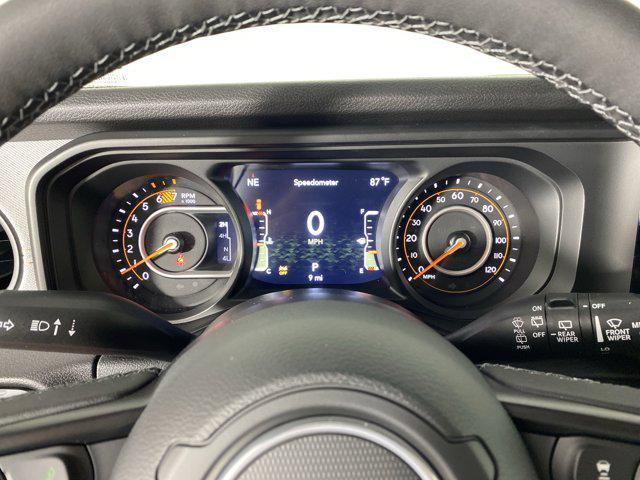 new 2025 Jeep Wrangler car, priced at $43,166