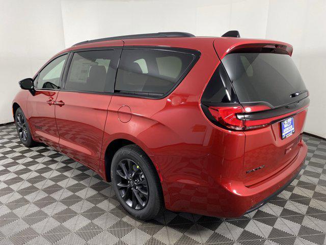 new 2025 Chrysler Pacifica car, priced at $48,145