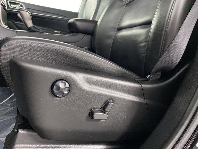 used 2022 Jeep Grand Cherokee car, priced at $29,000