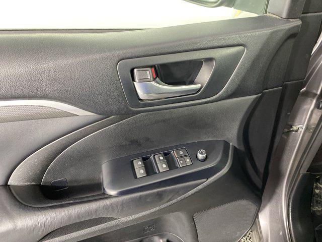 used 2018 Toyota Highlander car, priced at $19,900