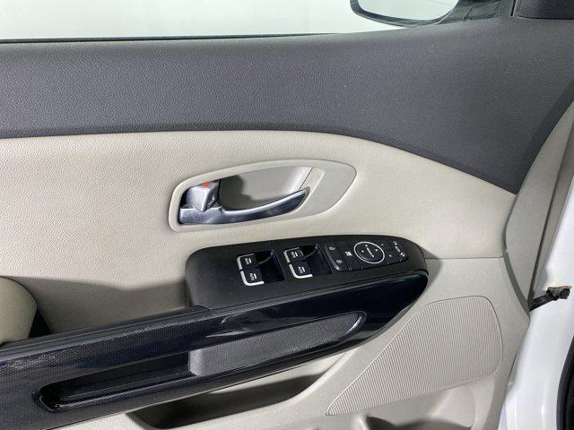 used 2015 Kia Sedona car, priced at $3,288