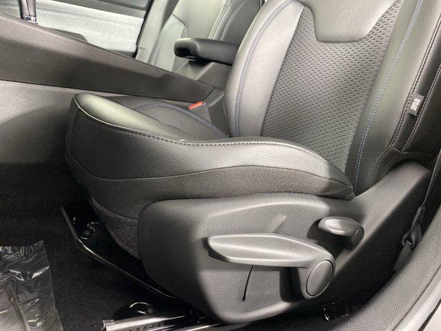 new 2025 Jeep Compass car, priced at $28,723