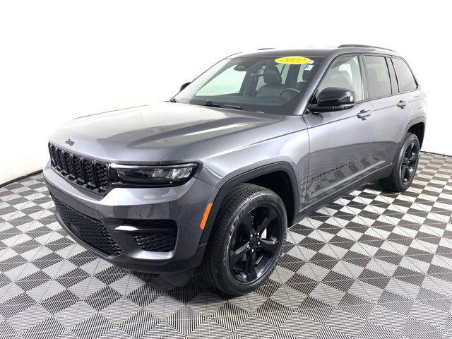used 2022 Jeep Grand Cherokee car, priced at $32,300