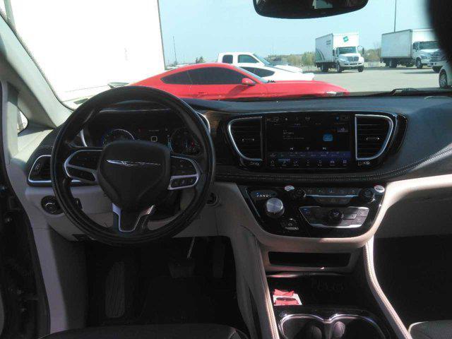 used 2022 Chrysler Pacifica car, priced at $28,000