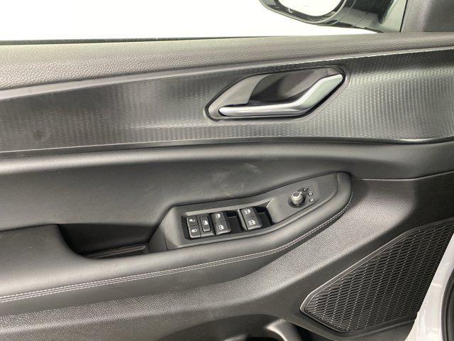 new 2025 Jeep Grand Cherokee L car, priced at $44,045