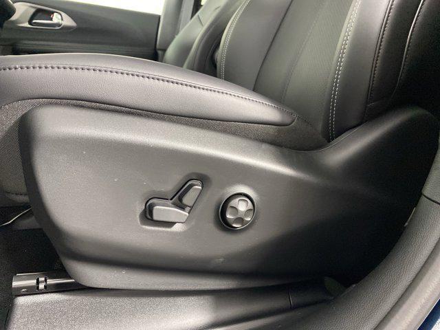 new 2025 Chrysler Pacifica car, priced at $46,220