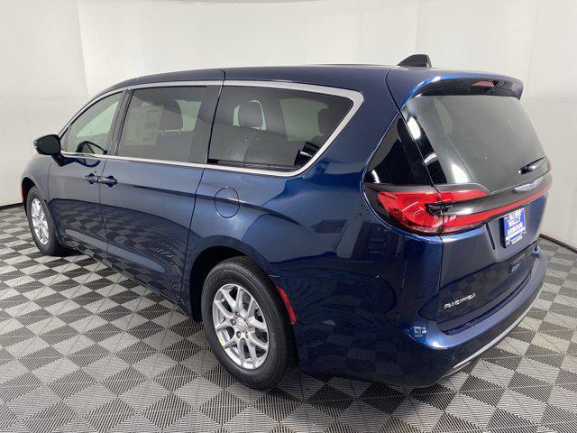 new 2025 Chrysler Pacifica car, priced at $46,220