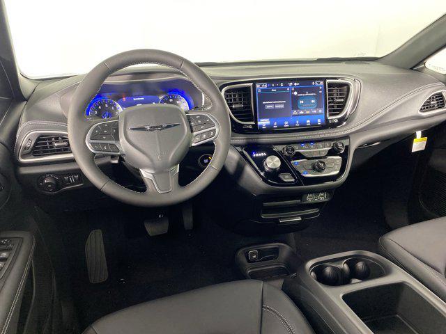 new 2025 Chrysler Pacifica car, priced at $46,220