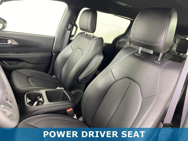 new 2025 Chrysler Pacifica car, priced at $46,220