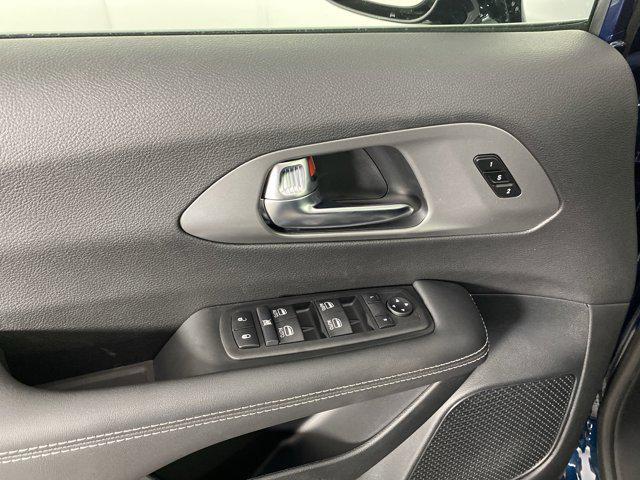 new 2025 Chrysler Pacifica car, priced at $46,220
