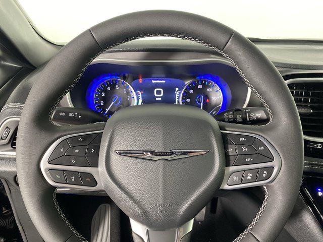 new 2025 Chrysler Pacifica car, priced at $46,220
