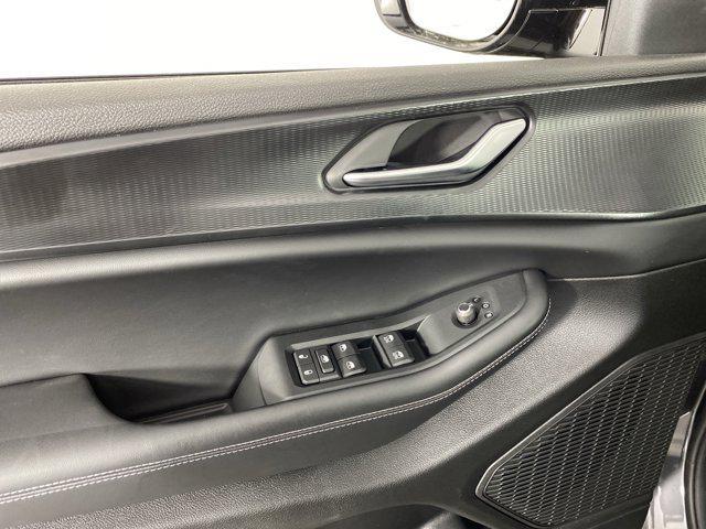 new 2025 Jeep Grand Cherokee L car, priced at $46,043