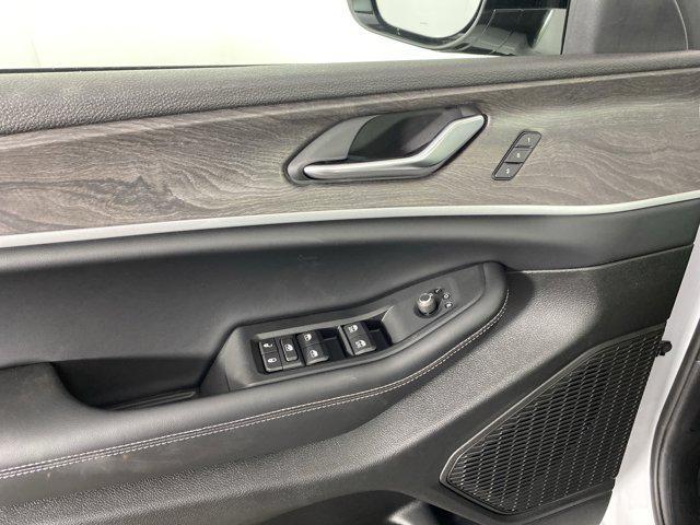 new 2025 Jeep Grand Cherokee L car, priced at $49,273