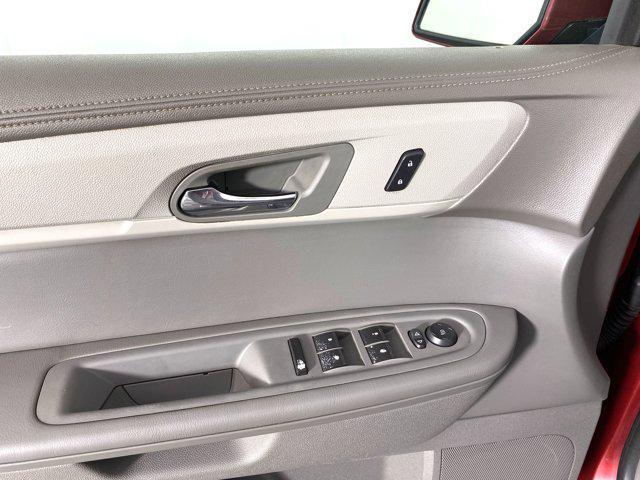 used 2013 Chevrolet Traverse car, priced at $6,888