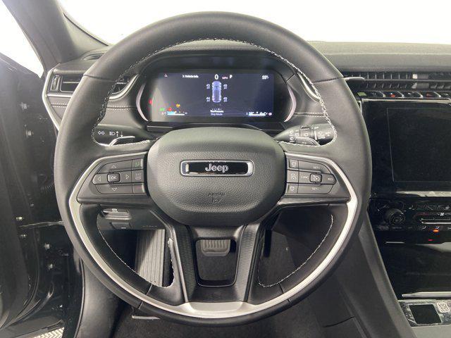 new 2025 Jeep Grand Cherokee car, priced at $41,004