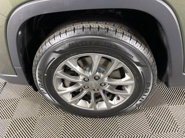 used 2019 Jeep Cherokee car, priced at $10,900