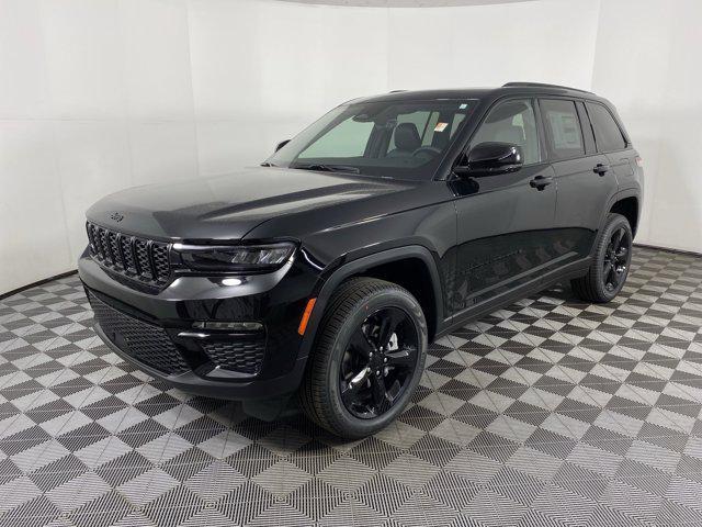 new 2025 Jeep Grand Cherokee car, priced at $47,635
