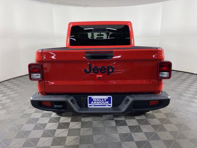 new 2025 Jeep Gladiator car, priced at $39,885