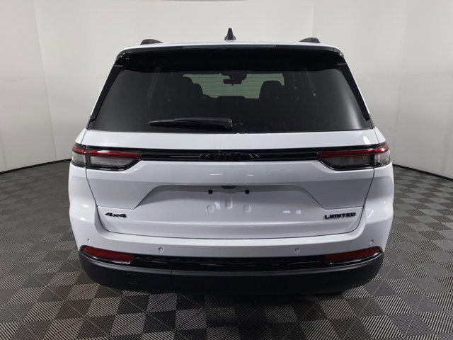 new 2025 Jeep Grand Cherokee car, priced at $45,376