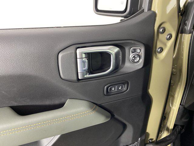 new 2025 Jeep Gladiator car, priced at $55,153