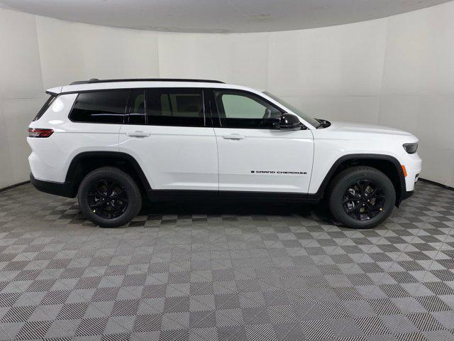 new 2025 Jeep Grand Cherokee L car, priced at $40,935