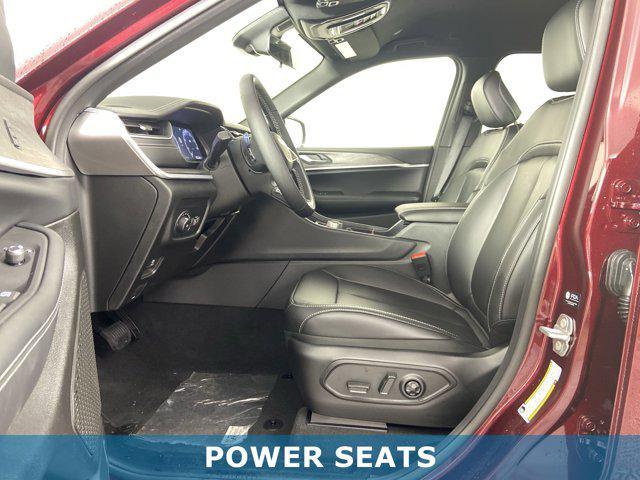 new 2025 Jeep Grand Cherokee car, priced at $43,605
