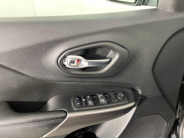 used 2020 Jeep Cherokee car, priced at $15,250