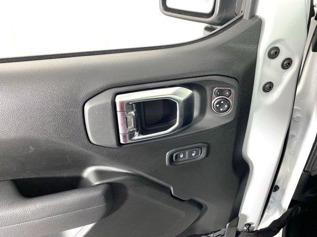 new 2025 Jeep Wrangler car, priced at $46,474