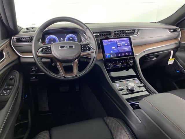 new 2025 Jeep Grand Cherokee car, priced at $62,334
