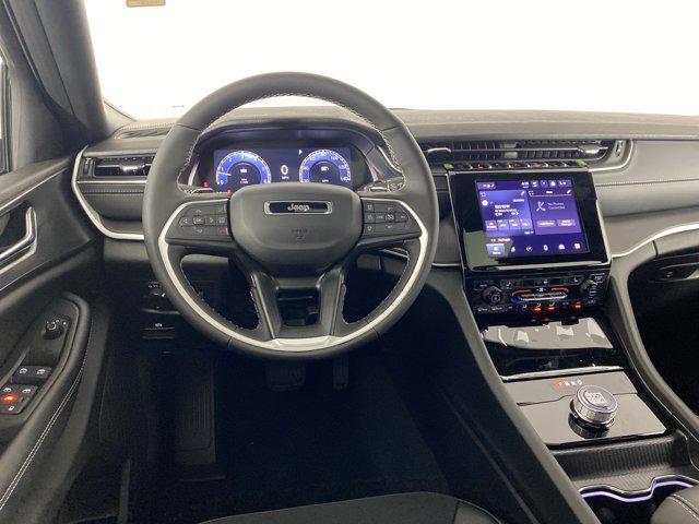 new 2025 Jeep Grand Cherokee car, priced at $41,529