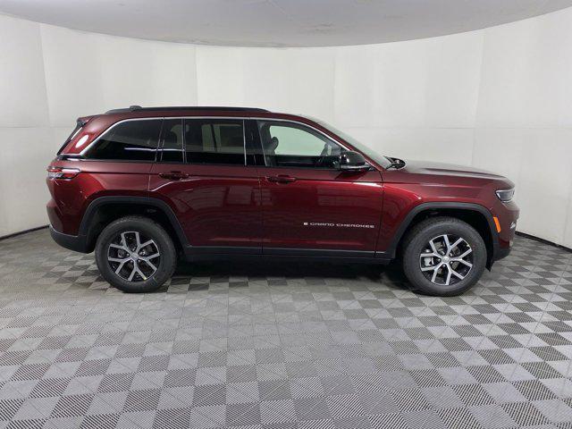 new 2025 Jeep Grand Cherokee car, priced at $43,866