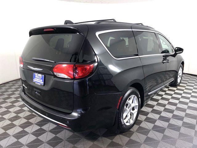 used 2017 Chrysler Pacifica car, priced at $9,988