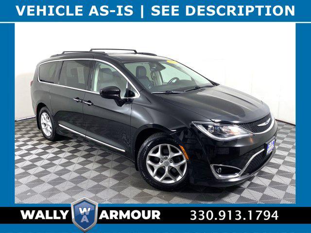 used 2017 Chrysler Pacifica car, priced at $9,988