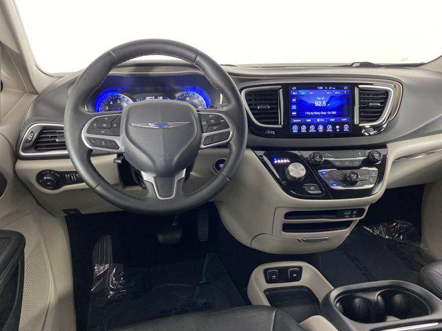 used 2017 Chrysler Pacifica car, priced at $9,988