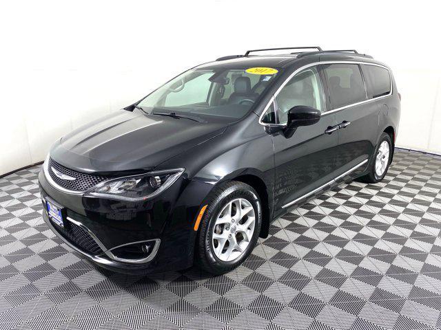 used 2017 Chrysler Pacifica car, priced at $9,988
