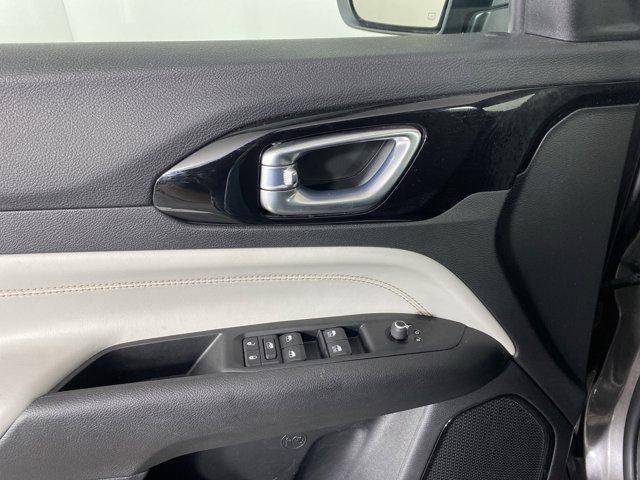 used 2022 Jeep Compass car, priced at $21,600