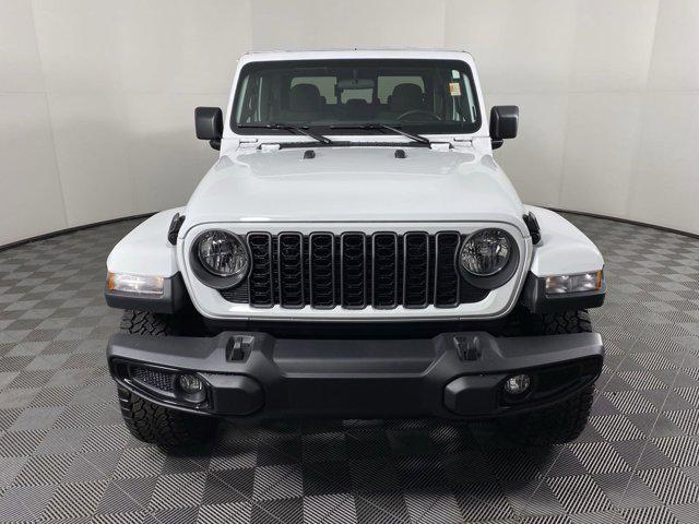 new 2025 Jeep Gladiator car, priced at $39,290