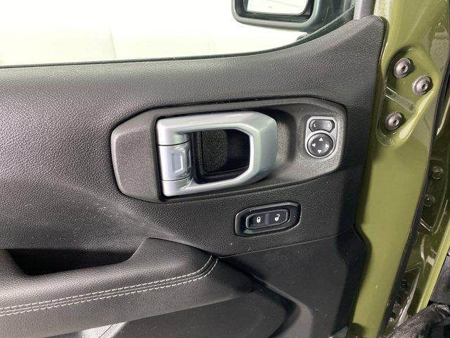 used 2022 Jeep Wrangler Unlimited car, priced at $33,900