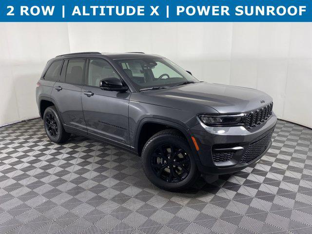 new 2025 Jeep Grand Cherokee car, priced at $42,004