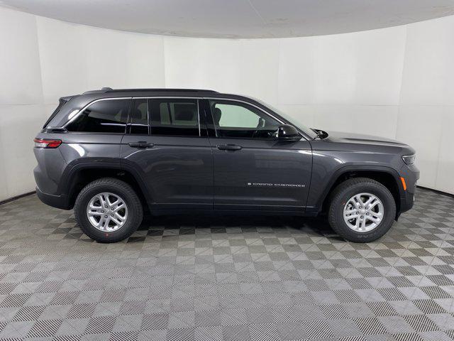 new 2025 Jeep Grand Cherokee car, priced at $37,285