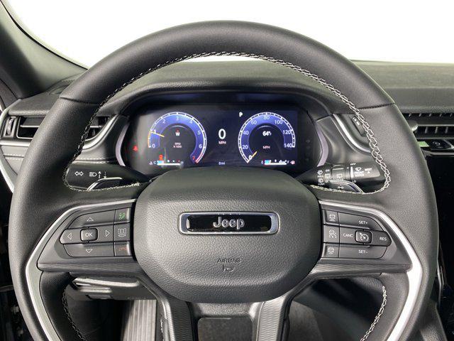 new 2025 Jeep Grand Cherokee car, priced at $37,285