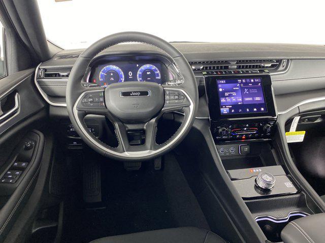 new 2025 Jeep Grand Cherokee car, priced at $37,285