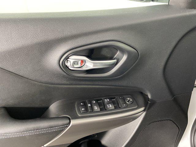 used 2020 Jeep Cherokee car, priced at $18,300
