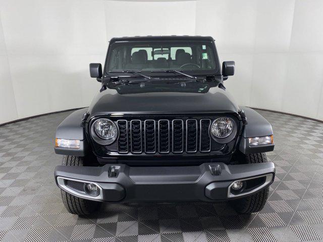 new 2024 Jeep Gladiator car, priced at $40,357