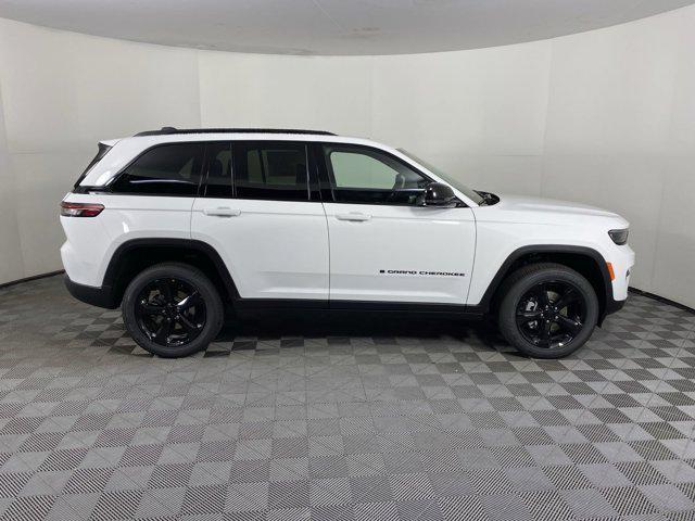 new 2025 Jeep Grand Cherokee car, priced at $41,512